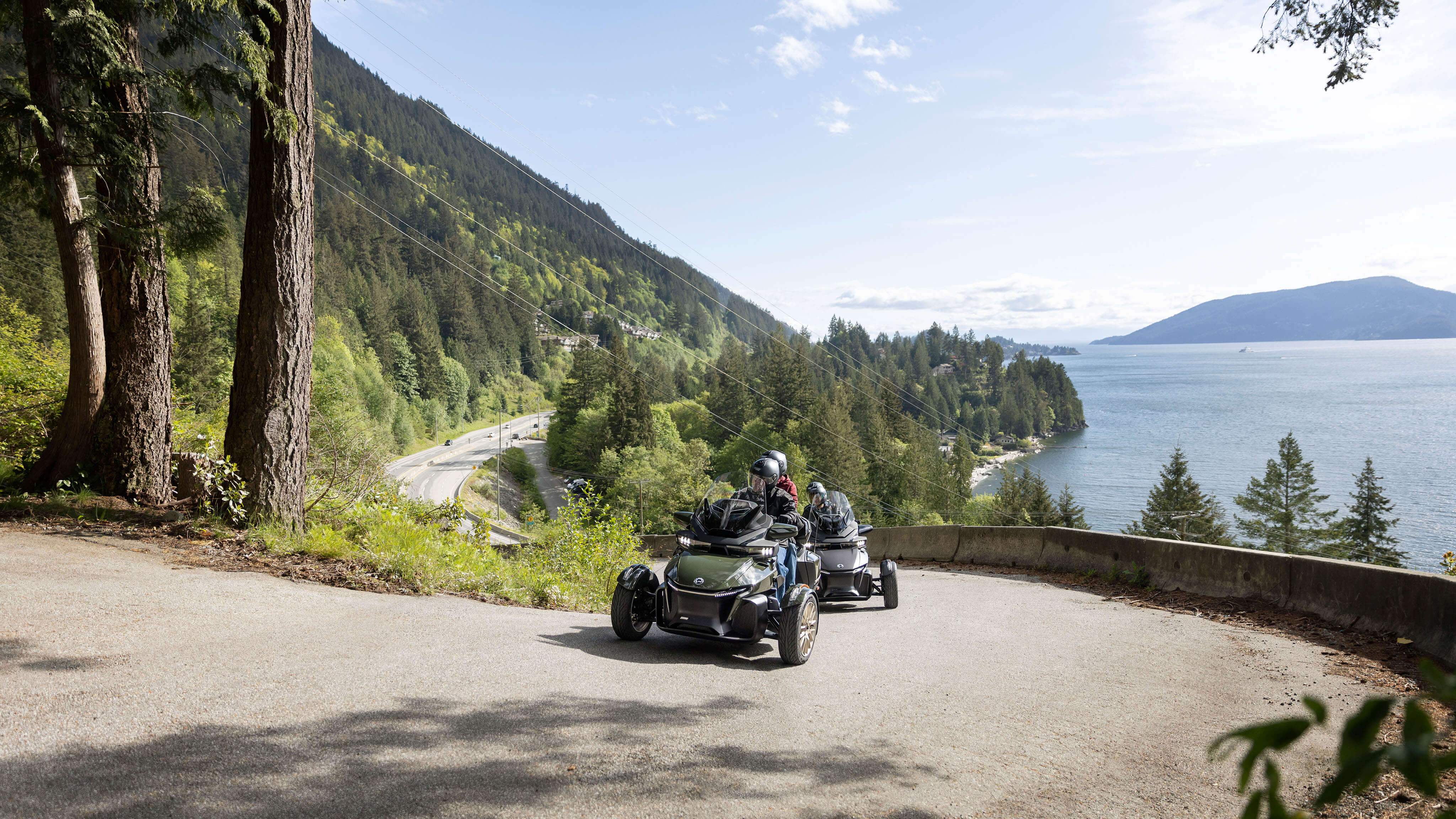Can-Am Spyder RT driving in a curve