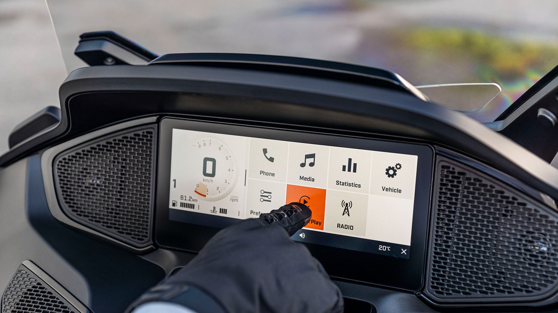 Applet menu on 10.25" display Spyder