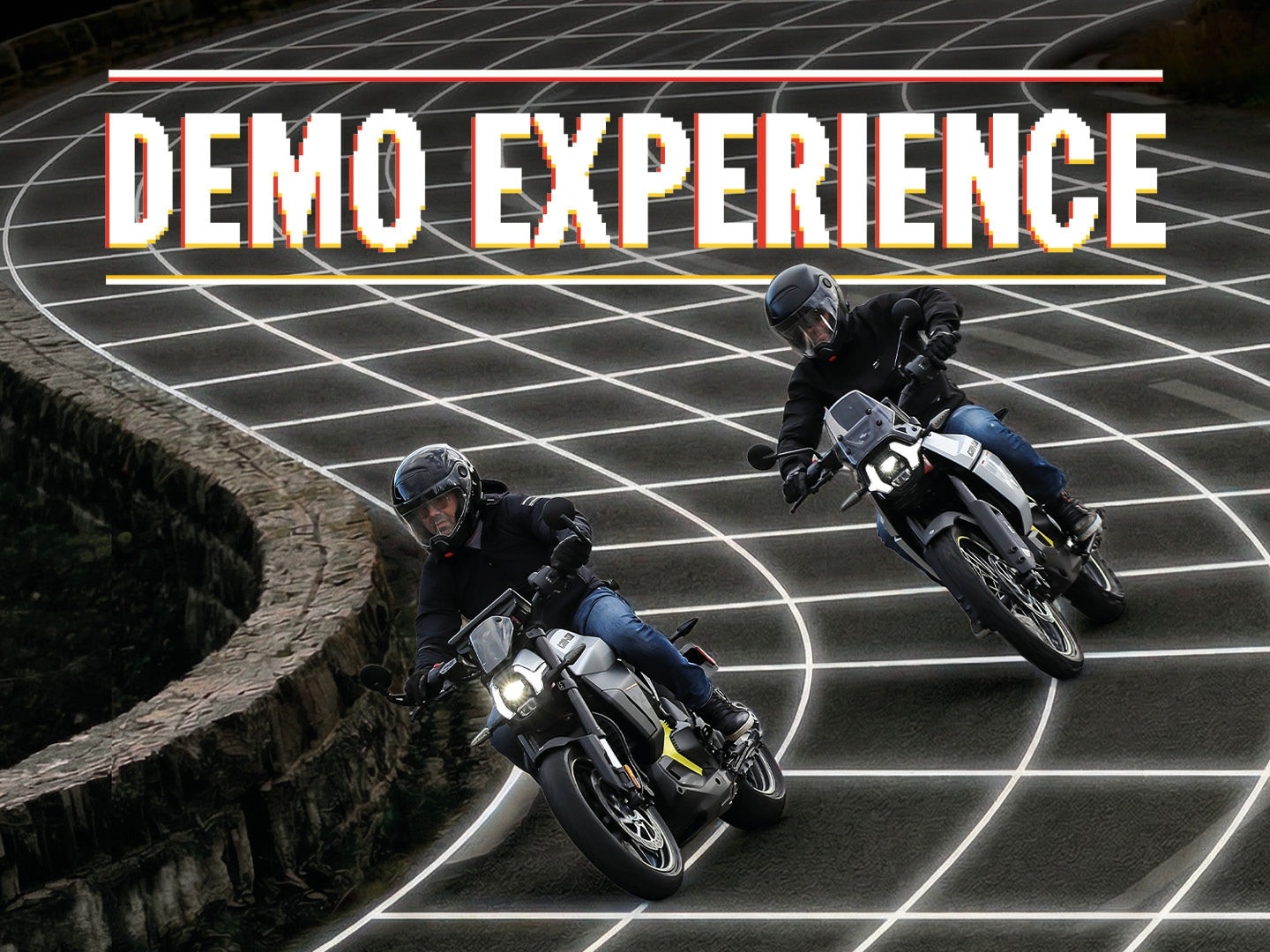 deux hommes sur des motos electriques Can-Am