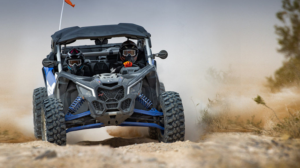 off road vehicule on trail