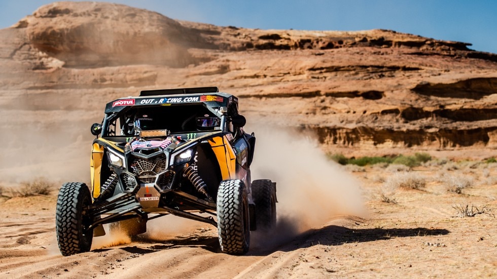 Can-Am Maverick X3 compitiendo en la carrera Dakar