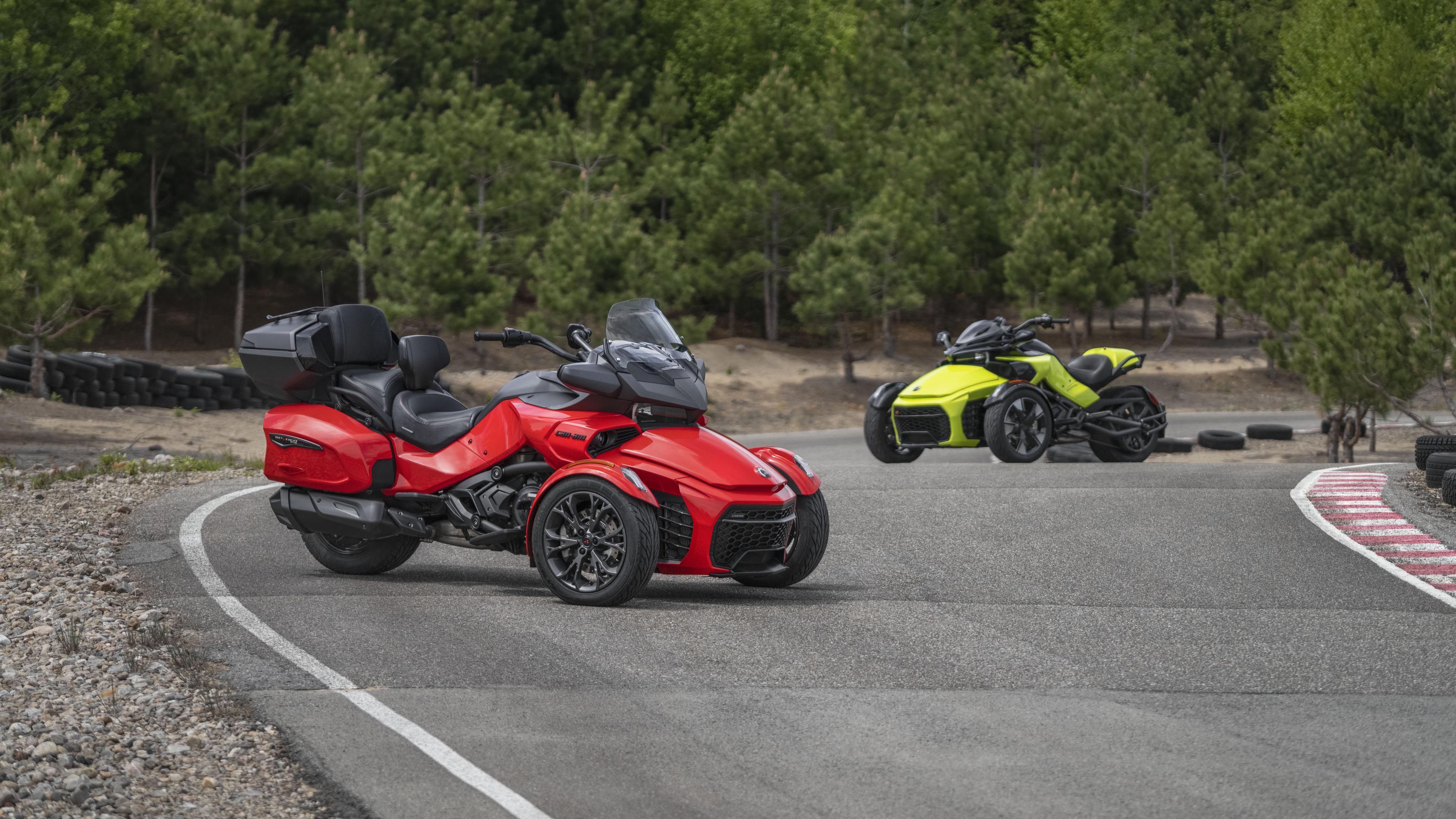 Can-Am Spyder F3-S and Spyder F3 Limited on track