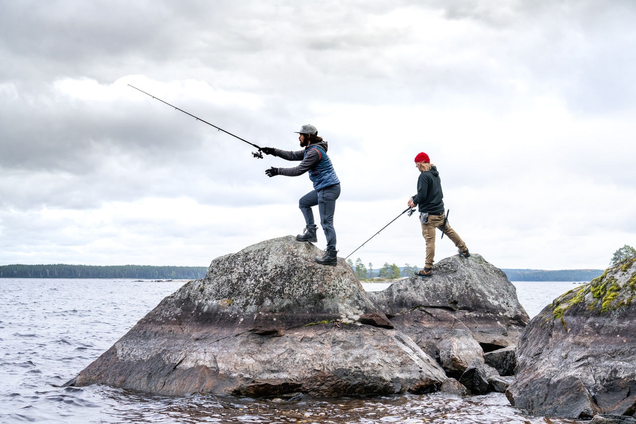 Jukka Hilden och Biisonimafia fiskar i Finland