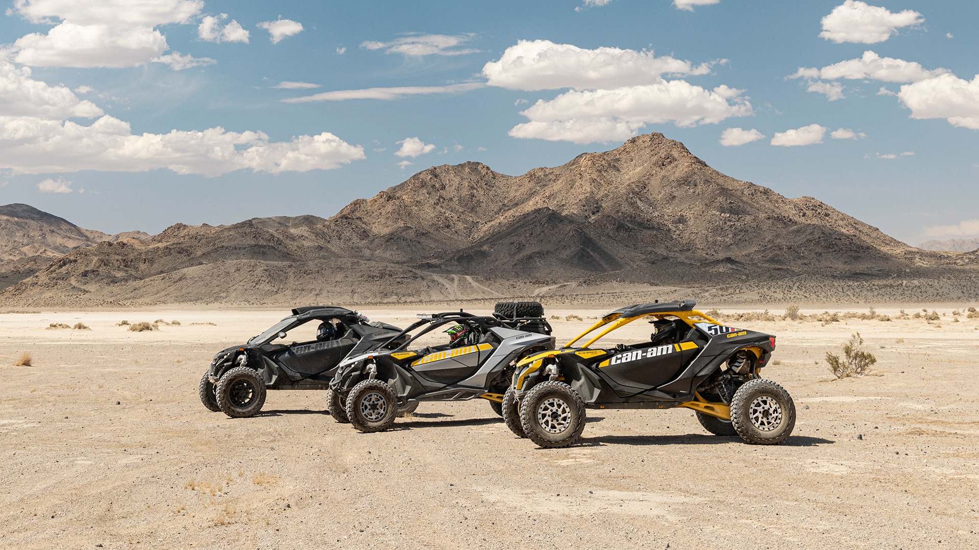Tres Can-Am Maverick R side-by-side