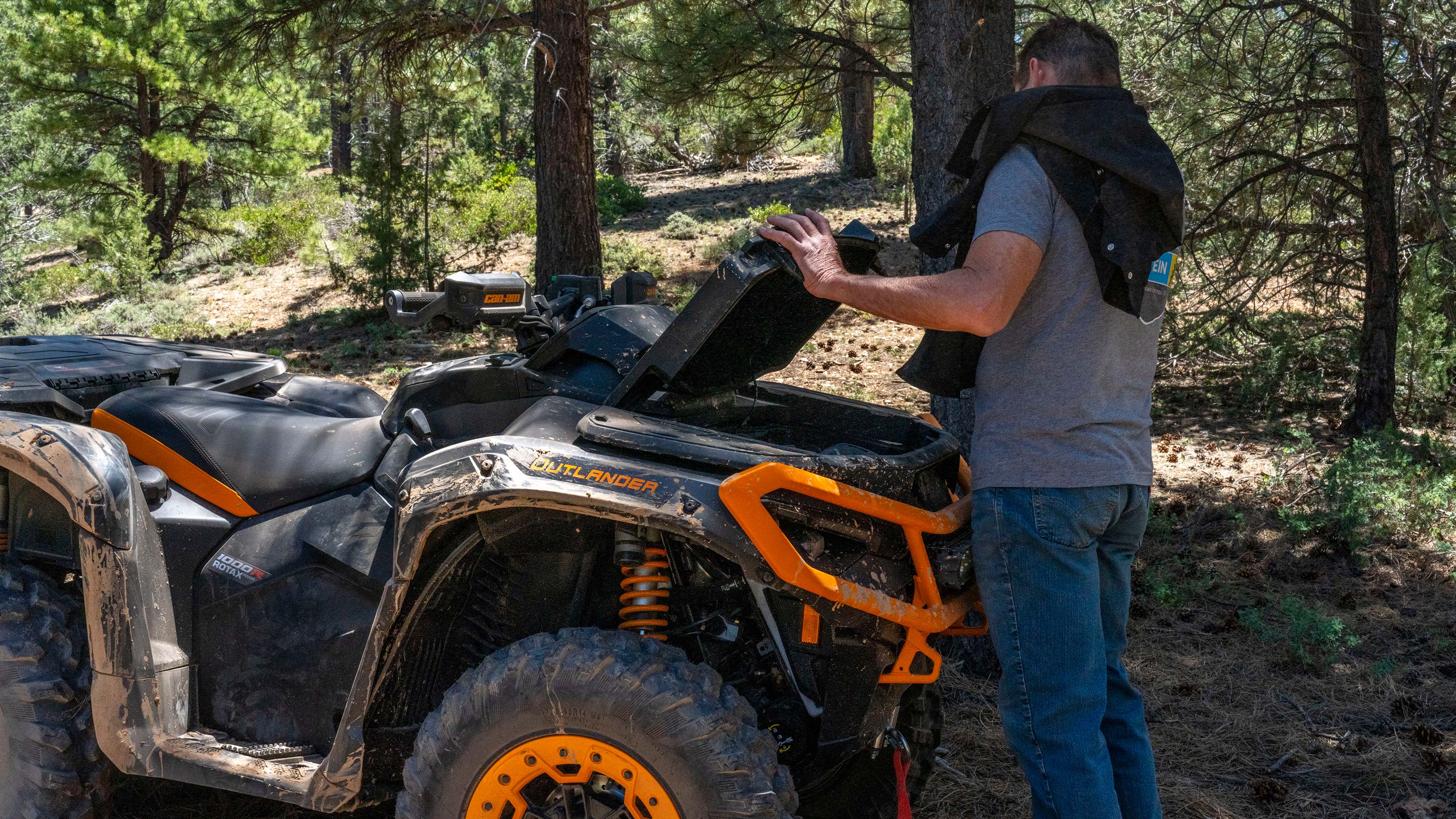 LinQ storage box on a 2024 Outlander