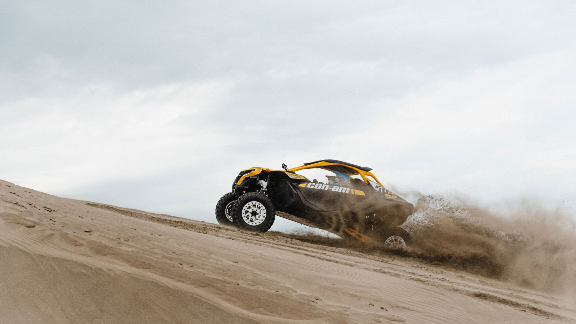 Maverick R en dunas