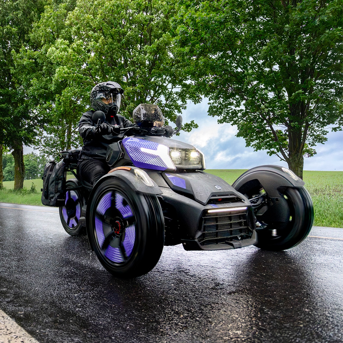 Un véhicule trois roues Can-Am Ryker 2027 équipé de panneaux latéraux personnalisés