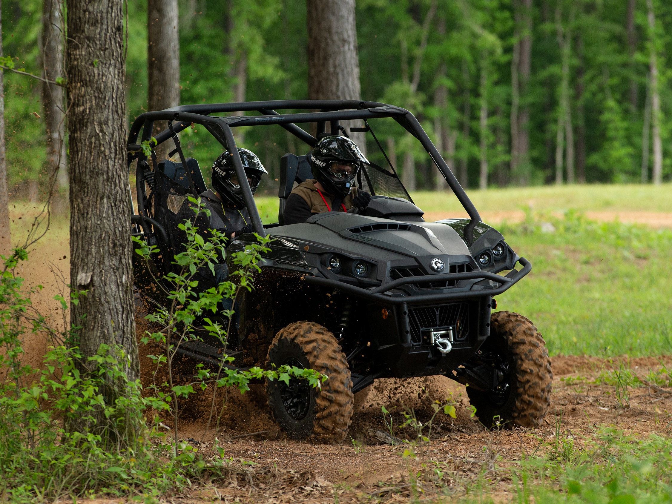 2020 Can-Am Commander : Expedition Side-By-Side vehicle