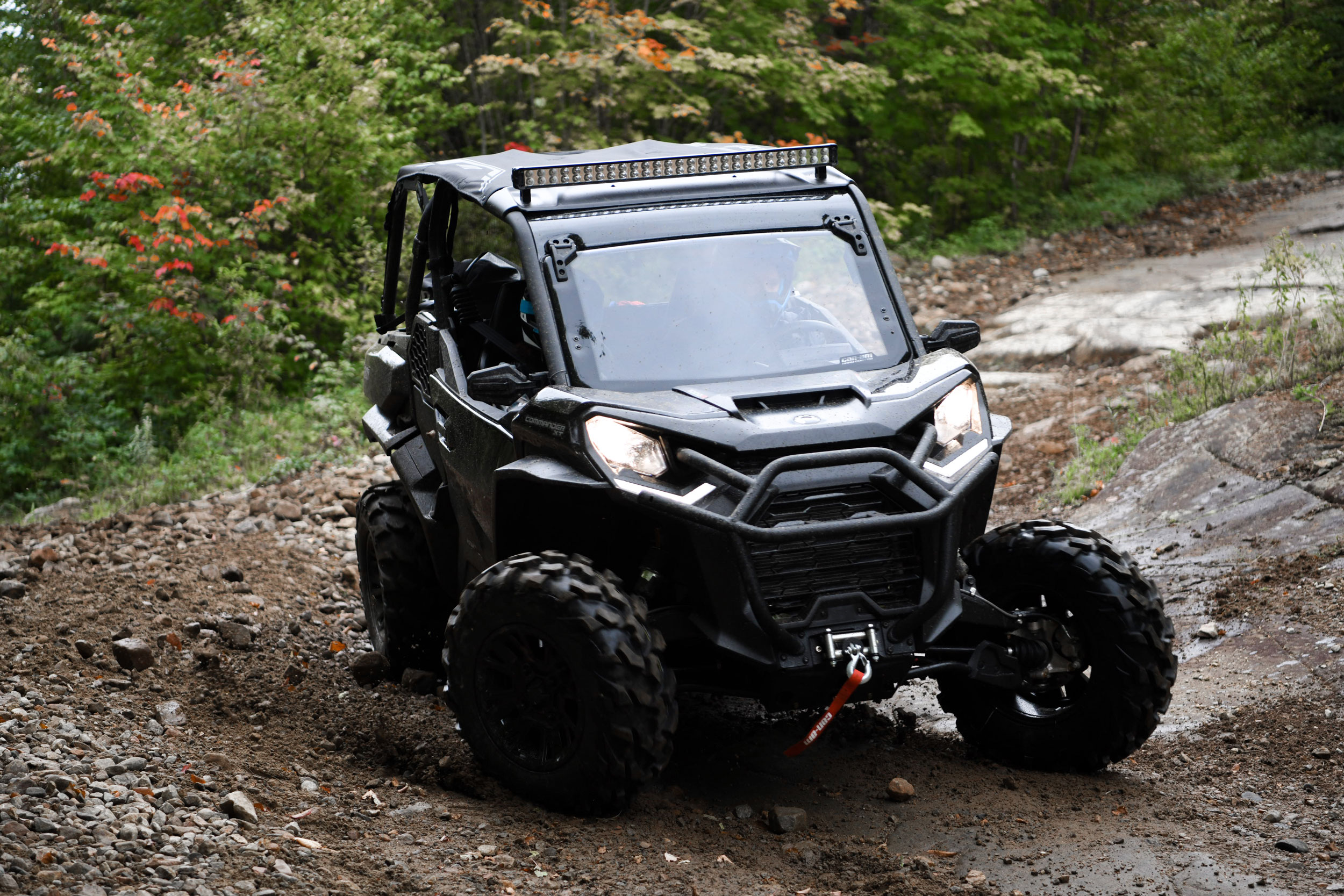Can-Am Off-Road Commander 2021 Side by side vehicle accessories cottage trail exploration
