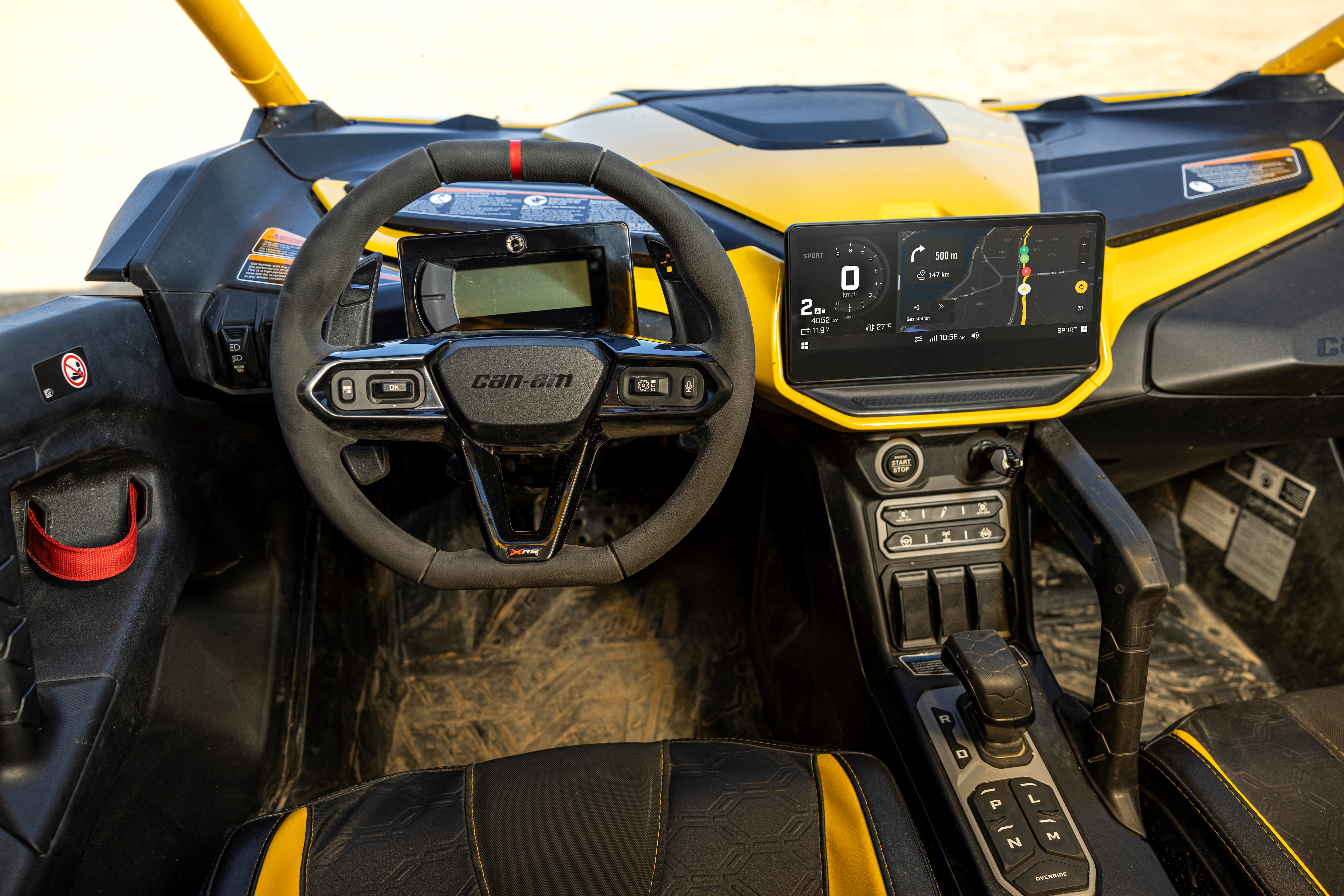 Can-Am 10.25″ Touchscreen Display in the new Maverick R vehicle