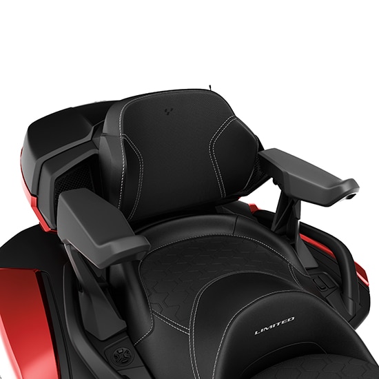 Can-Am Spyder RT seat and backrest