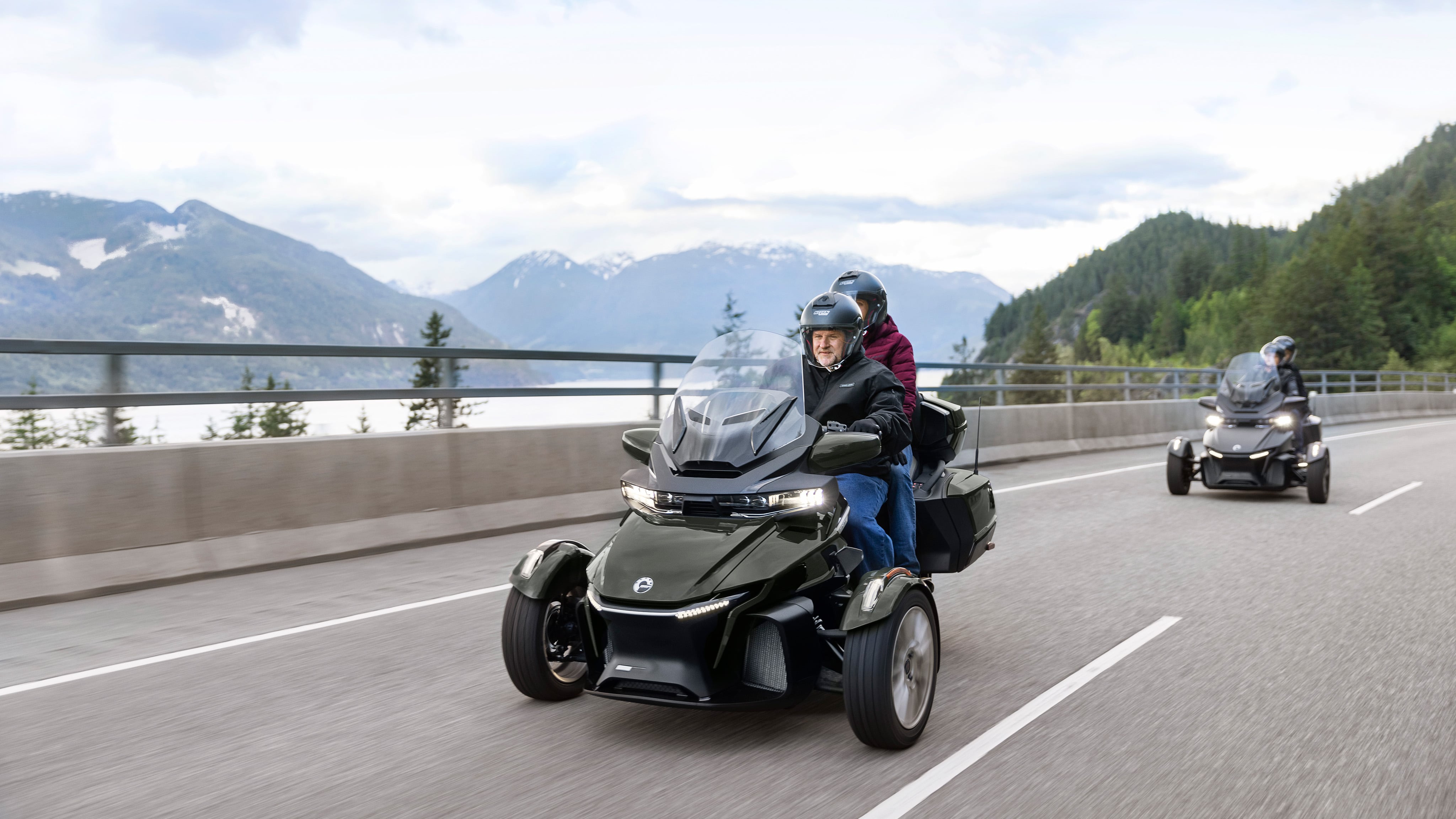 Driver with a passenger driving a Can-Am Spyder RT 2023