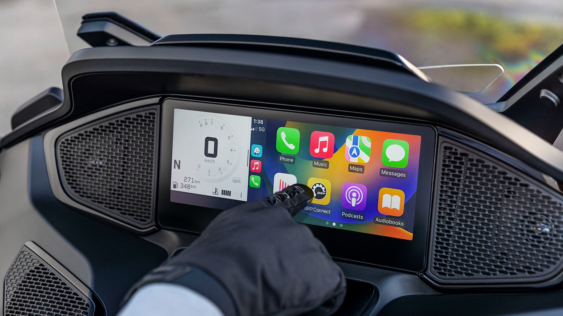Apple CarPlay scherm op een Can-Am Spyder RT