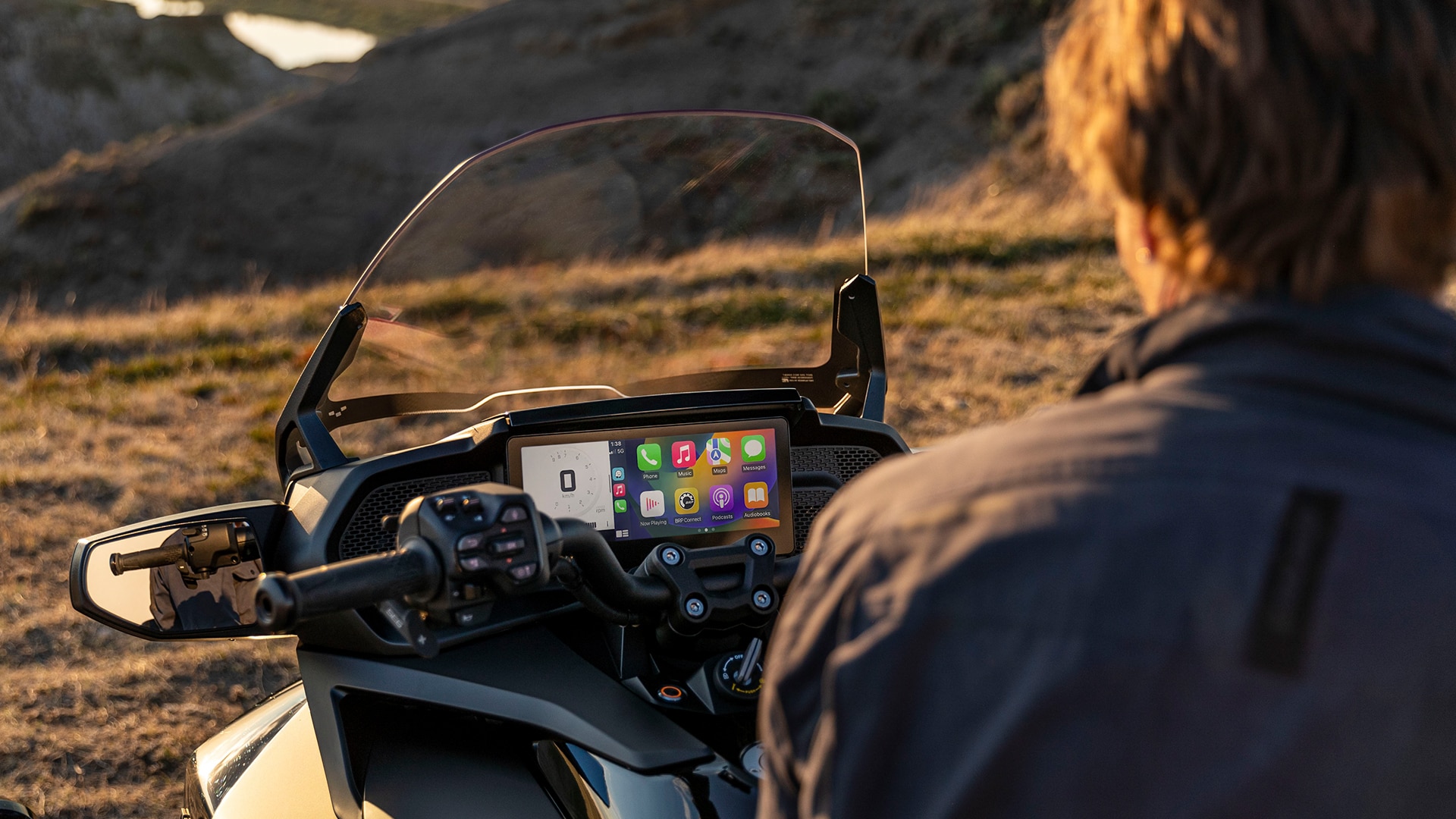10,25''-Touchscreen-Display mit BRP Connect und Apple CarPlay